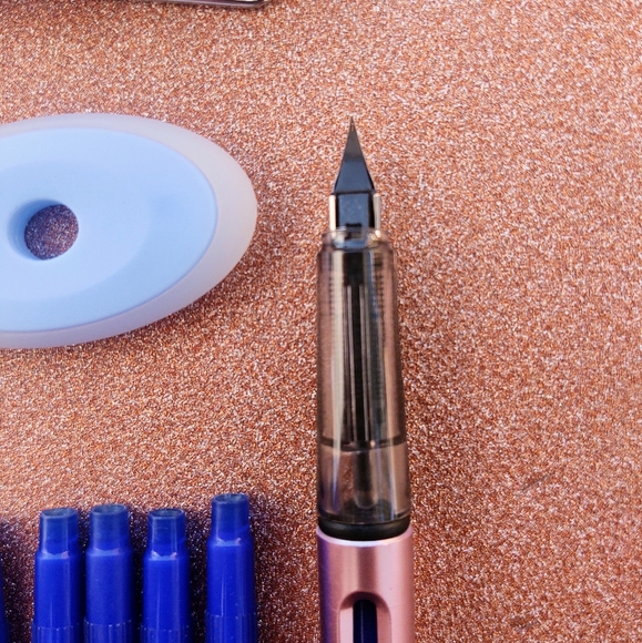 Fountain Pen - Picture 2 of 11